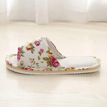 Load image into Gallery viewer, Comfortable Elegant Flower Design Indoor Soft Slipper Spring Autumn Lightweight Flip Flops For Women Classic Bedroom Slippers Ladies Foldable Flip Flops