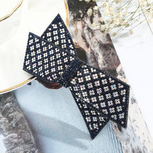 Load image into Gallery viewer, Crystal Big Bow Hair Clips For Women Girls Hair Accessories Rhinestone Hairpins Plastic Hairgirps Retro Barrette Headwear Gorgeous Hair Accessories For Women