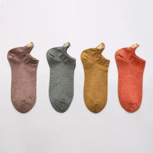Load image into Gallery viewer, Cute Heart Design 4 Pairs Socks For Women Fashion Spring Cotton Modern Girls Casual Outdoor Socks For Women