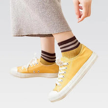 Load image into Gallery viewer, Cute Heart Design 4 Pairs Socks For Women Fashion Spring Cotton Modern Girls Casual Outdoor Socks For Women