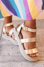 Load image into Gallery viewer, Cute Summer Women Golden Sandals Platform Heels Cross Strap Ankle Lace Beach Party Shoes Open Toe Ankle Platform Strap Casual Shoes Platform Wrap Rubber Sole Flat Sandal