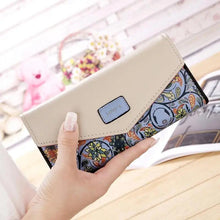 Load image into Gallery viewer, Delightful Small Floral PU Leather Money Purse For Women And Girls Fashion Designer Buckle Wallets for Female