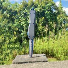 Load image into Gallery viewer, Double Edge Damascus Automatic OTF Knife with Belt Clip