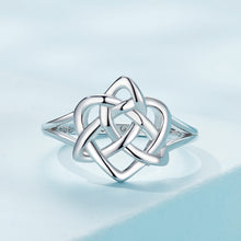 Load image into Gallery viewer, 925 Sterling Silver Ring Size 6.0 with Platinum Plating