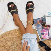Load image into Gallery viewer, Elegant Black Women Chain Flip Flops Luxury Design Sandal Women Outdoor Slippers Casual Style Sandals