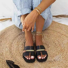 Load image into Gallery viewer, Elegant Black Women Chain Flip Flops Luxury Design Sandal Women Outdoor Slippers Casual Style Sandals