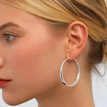 Load image into Gallery viewer, Elegant Daily Wear Round Circle Hoop Earrings