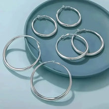 Load image into Gallery viewer, Elegant Daily Wear Round Circle Hoop Earrings