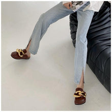 Load image into Gallery viewer, Elegant Metal Chain Design Women Slipper Closed Toe Slip On Shoes Round Toe Low Heels Casual Slides Shoes Flats Loafer Gold Chain Casual Shoes Slip On Women's Slide Sandals Slipers