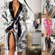 Load image into Gallery viewer, Elegant Women Indoor Robes Modern Design Bathrobes Ladies Long Sleepwear Soft And Comfortable Womens Bathrobes