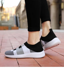 Load image into Gallery viewer, Elegant Women Shoes Espadrilles Knitted Sneakers Women New Flat Shoes Mix Color Casual Walking Shoes Slip-on Sock Shoe Lady Girls Running Shoes Mesh Air Mesh Womens Espadrilles