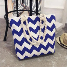 Load image into Gallery viewer, Eye-Catching Fashionable Folding Women Big Size Handbag Ladies Casual Flower Printing Canvas Graffiti Shoulder Bag