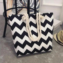 Load image into Gallery viewer, Eye-Catching Fashionable Folding Women Big Size Handbag Ladies Casual Flower Printing Canvas Graffiti Shoulder Bag