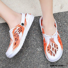Load image into Gallery viewer, Fashion Men Sandals Summer Hole Rubber Clogs Garden Shoes Beach Flat Slippers Slip On Beach Sandals Lightweight Slippers Water Shoes