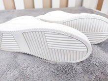Load image into Gallery viewer, Fashion White Split Leather Women Sneakers White Lace Up Women Casual Shoe Luxury Leather Womens Sneakers Spring Casual Women Fashion Flat Sneakers