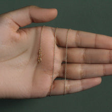 Load image into Gallery viewer, 10k Yellow Gold Oval Cable Link Chain (0.97 mm)