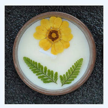 Load image into Gallery viewer, Flower Aromatherapy Candle Soy Wax Home Decorative Scented Candles Portable Travel Jar Aromatherapy Candles Set Used for Stress Relief in Bath Yoga Sleep Ideal for Thanksgiving Christmas Birthday Wedding Party Home Decoration Aroma Candles