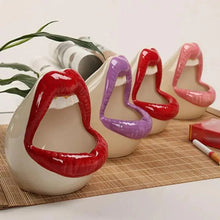 Load image into Gallery viewer, Funny Creative Ceramic Cartoon Lips Ashtray Gift for Home - Trendy Mouth Mini Ashtray for Boyfriend