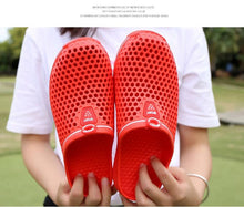 Load image into Gallery viewer, Garden Clog Women Quick Drying Summer Beach Slipper Flat Outdoor Sandals Breathable Mesh Sandals Beach Footwear Anti-Slip Slippers Quick Drying Sandals