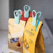 Load image into Gallery viewer, Household Magnetic Sealing Clip