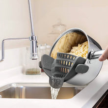 Load image into Gallery viewer, Kitchen Gizmo Snap N Strainer