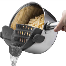Load image into Gallery viewer, Kitchen Gizmo Snap N Strainer