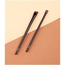 Load image into Gallery viewer, Lavish Style Contour Brush Eyebrow Eyeliner Brush Professional Small Angled Eyebrow Brush High Quality Eye brow liner Brush Makeup Tools