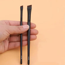 Load image into Gallery viewer, Lavish Style Contour Brush Eyebrow Eyeliner Brush Professional Small Angled Eyebrow Brush High Quality Eye brow liner Brush Makeup Tools