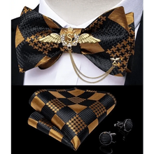 Load image into Gallery viewer, Luxury Pink Solid Men Bow Tie Silk Business Wedding Elegant Bowtie For Men Unique Desing For Every Occasion