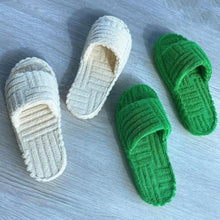 Load image into Gallery viewer, Luxury Thick Sole Women Slippers Green Flat Outwear Slides Summer Autumn Runway Flip Flops Comfy Slippers Cute Fur Slip-on Shoes Memory Foam House Slipper