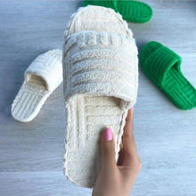 Load image into Gallery viewer, Luxury Thick Sole Women Slippers Green Flat Outwear Slides Summer Autumn Runway Flip Flops Comfy Slippers Cute Fur Slip-on Shoes Memory Foam House Slipper