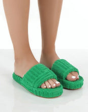 Load image into Gallery viewer, Luxury Thick Sole Women Slippers Green Flat Outwear Slides Summer Autumn Runway Flip Flops Comfy Slippers Cute Fur Slip-on Shoes Memory Foam House Slipper