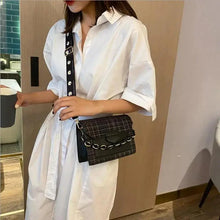 Load image into Gallery viewer, Luxury Wide Strap Shoulder Bags for Women And Girls Designer Lady Handbags and Purses Fashionable Chain Messenger Crossbody Bags