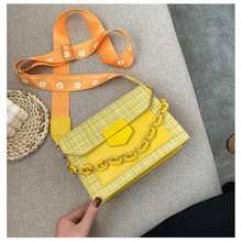 Load image into Gallery viewer, Luxury Wide Strap Shoulder Bags for Women And Girls Designer Lady Handbags and Purses Fashionable Chain Messenger Crossbody Bags