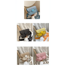 Load image into Gallery viewer, Luxury Wide Strap Shoulder Bags for Women And Girls Designer Lady Handbags and Purses Fashionable Chain Messenger Crossbody Bags