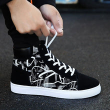 Load image into Gallery viewer, Men Fashion Sneakers Canvas Breathable Cool Street Sneakers Black Blue Red Men's Causal Shoes Comfortable Light Casual High Quality New Fashion Walking Sneakers