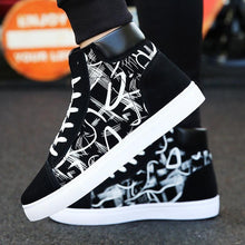 Load image into Gallery viewer, Men Fashion Sneakers Canvas Breathable Cool Street Sneakers Black Blue Red Men's Causal Shoes Comfortable Light Casual High Quality New Fashion Walking Sneakers