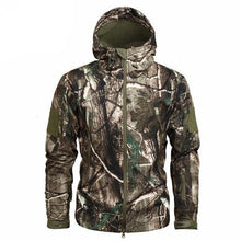 Load image into Gallery viewer, Men's Camouflage Tactical Jacket Green Camouflage Water Resistant Jacket Waterproof Windbreaker Hooded Jackets Ski Jacket Warm Winter Coats Men Soft Winter Hooded Coat Hiking Clothes