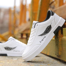 Load image into Gallery viewer, Men's Fashion Sport Shoes New White Breathable Non-slip Wild Casual Mens Outdoor Sports Shoes Running Sneakers Casual Breathable Walking Sport Sneakers