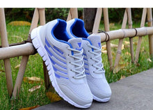 Load image into Gallery viewer, Men's Lightweight Walking Sneakers Casual Shoes Trainers Sneakers Sport Light Sneakers Breathable Casual Shoes Outdoor Walking Comfortable Running Sneakers For Mens