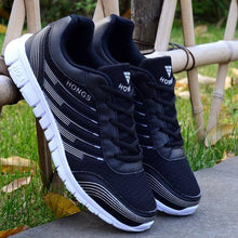 Load image into Gallery viewer, Men's Lightweight Walking Sneakers Casual Shoes Trainers Sneakers Sport Light Sneakers Breathable Casual Shoes Outdoor Walking Comfortable Running Sneakers For Mens
