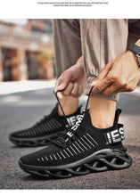 Load image into Gallery viewer, Men's Luxury Sneakers Autumn Mens Casual Shoes Lace-Up Breathable Light Running Tenis Shoes Modern Sneakers Breathable Black Trendy Sneakers