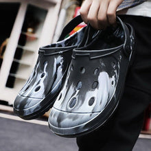 Load image into Gallery viewer, Men's Summer Hole Shoes Soft Rubber Lightweight Garden Clogs Couples Arch Support Clogs Garden Shoes Slip-on Outdoor Beach Slippers Mixed Colors Sandals
