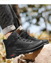 Load image into Gallery viewer, Men's Warm Boots Plush Snow Boots Outdoor Non-Slip Hiking Boots High Top Waterproof Sports Men's Winter Boots Snow Boots Warm Lined Non Slip Leather Shoes