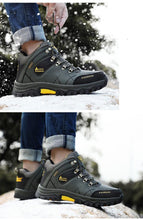 Load image into Gallery viewer, Men's Winter Snow Boots Waterproof Leather Sports Super Warm Men's Boots Outdoor Hiking Boots Work Travel Shoes Trail Climbing Shoes Lace Up Anti-Slip Waterproof Working Outdoor Boots