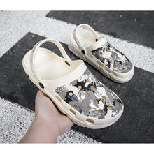 Load image into Gallery viewer, Men Sandals Summer Camouflage Hole Shoes Garden Shoes Outdoor Non-slip Beach Shoes Flat Sandals Home Slippers Unisex Garden Clogs Shoes Slippers Sandals For Mens