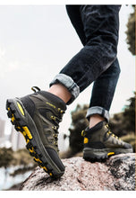 Load image into Gallery viewer, Mens Winter Snow Boots Waterproof Leather Super Warm Men's Boots Outdoor Hiking Boots Ankle Snow Hiking Boots Warm Water Resistant Non Slip Soft Lined Design