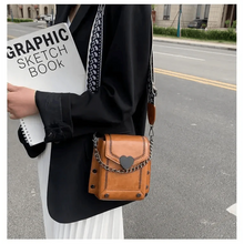 Load image into Gallery viewer, Modern Elegant Stunning Heart-Shaped Women's Bag Cute Studded Shoulder Bag For Women And Girls