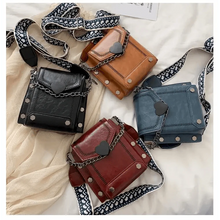 Load image into Gallery viewer, Modern Elegant Stunning Heart-Shaped Women's Bag Cute Studded Shoulder Bag For Women And Girls