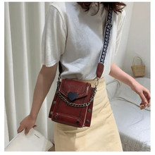 Load image into Gallery viewer, Modern Elegant Stunning Heart-Shaped Women's Bag Cute Studded Shoulder Bag For Women And Girls